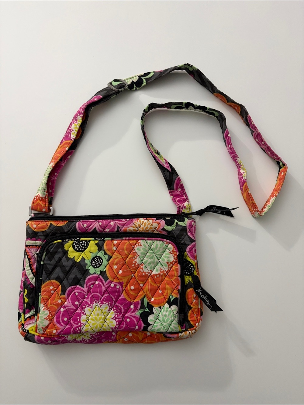 Vera Bradley Ziggy Zinnia Floral Quilted Hipster Crossbody Bag Purse